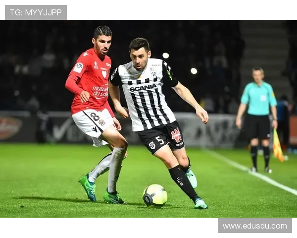 尼斯俱乐部发展历程及其在法国足球中的历史地位分析