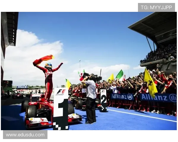 F1新赛季揭幕战精彩纷呈 热门车队阵容与技术创新引发广泛关注